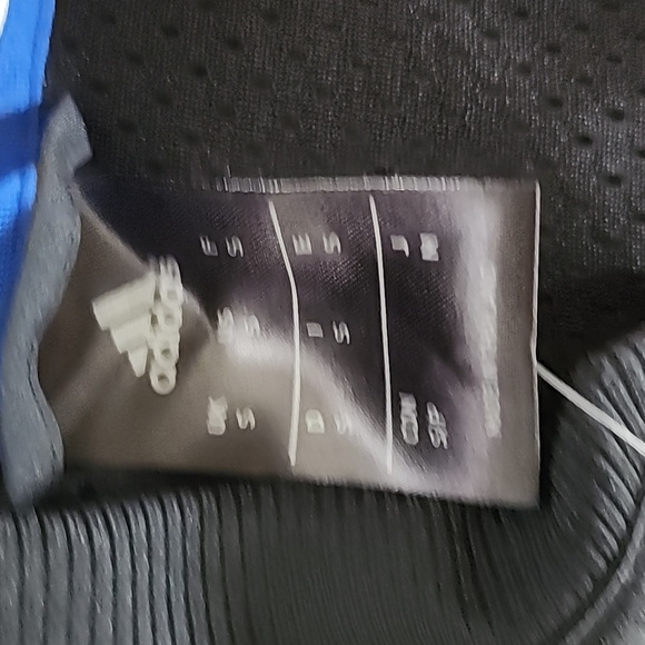 Adidas jacket - Picture 5 of 7